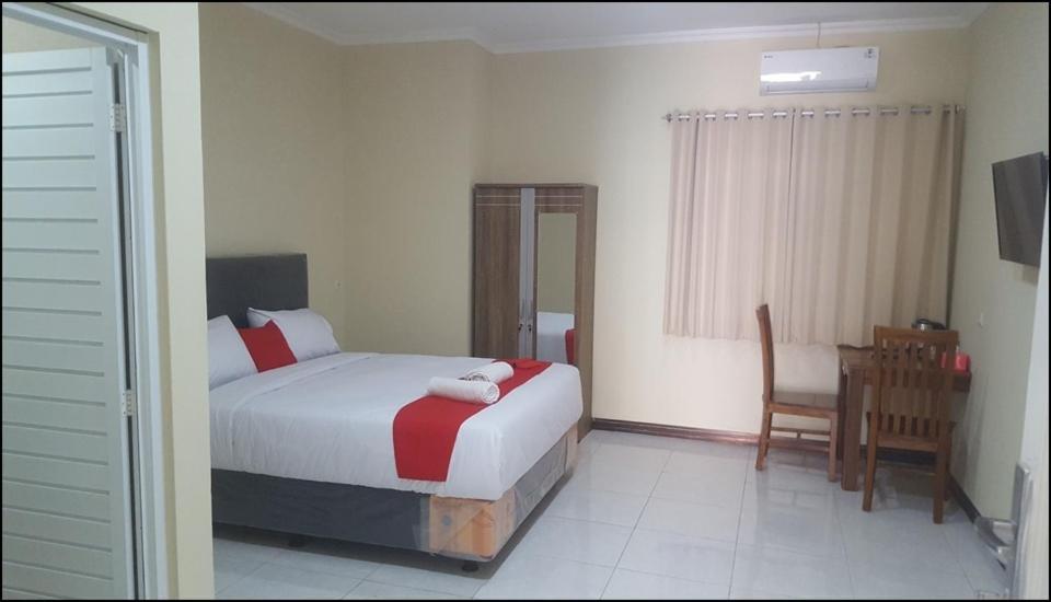 Roomz Budget Residence Semarang Exteriör bild